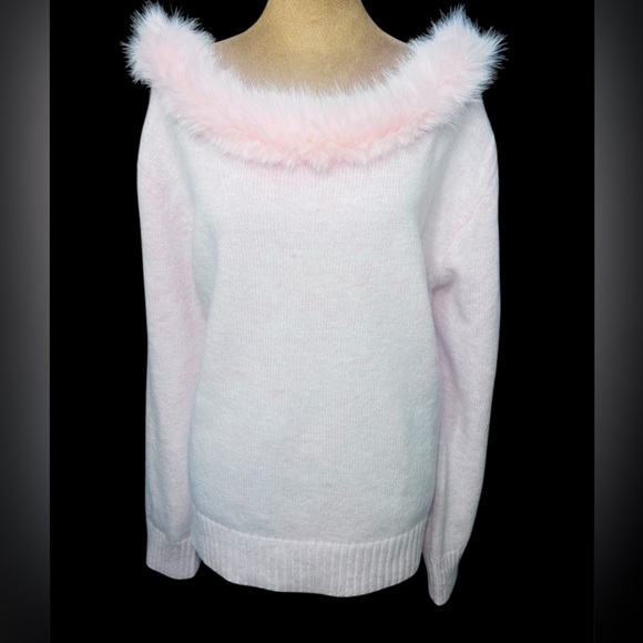Very Pink Pullover Sweater W/ Faux Fur neckline. NWOT - Picture 5 of 7